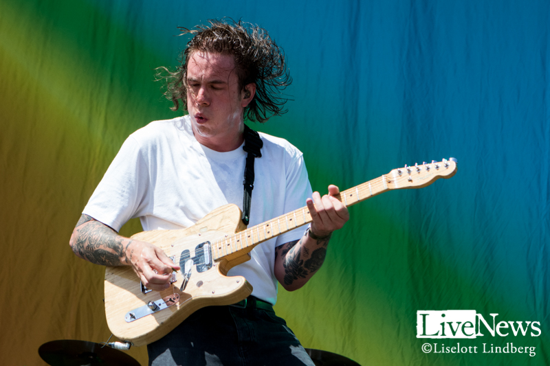 Frank-Carter-and-the-Rattlesnakes-Lollapalooza-2019_02